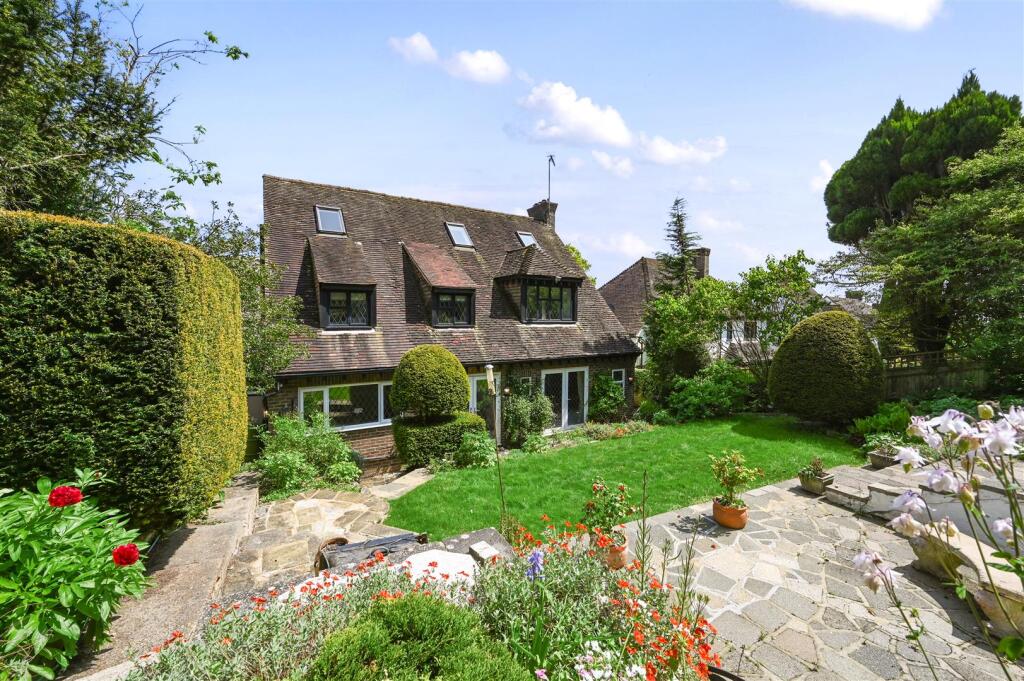 tudor-lodge-bn3 (23).jpg