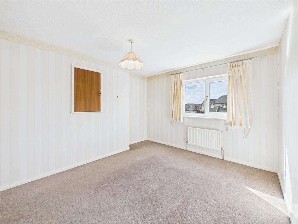 Bedroom: