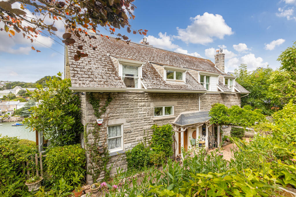 A01 - Greystones, Noss Mayo - 250623