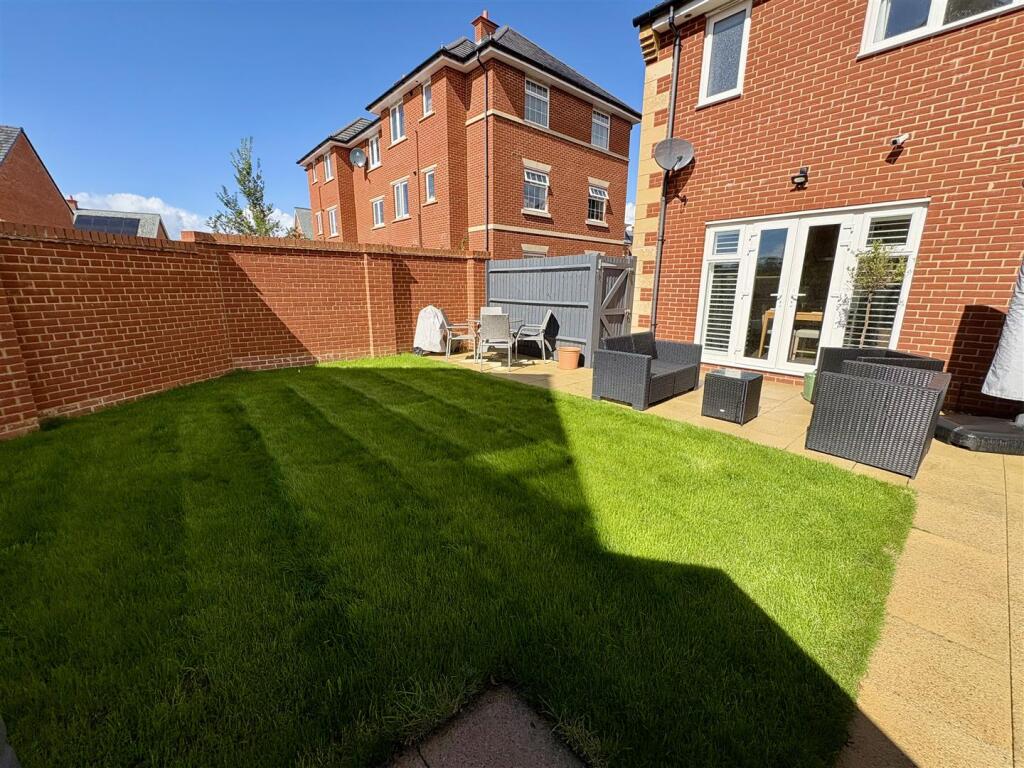 10. garden2.jpg