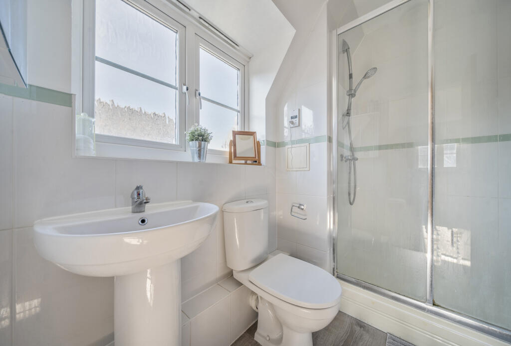 1349112-16-68bea3...