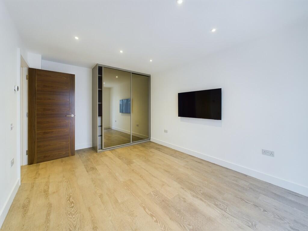 Bedroom 1.2