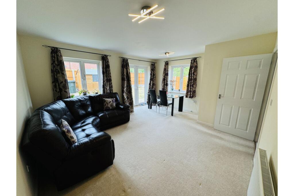 Living / Dining Room