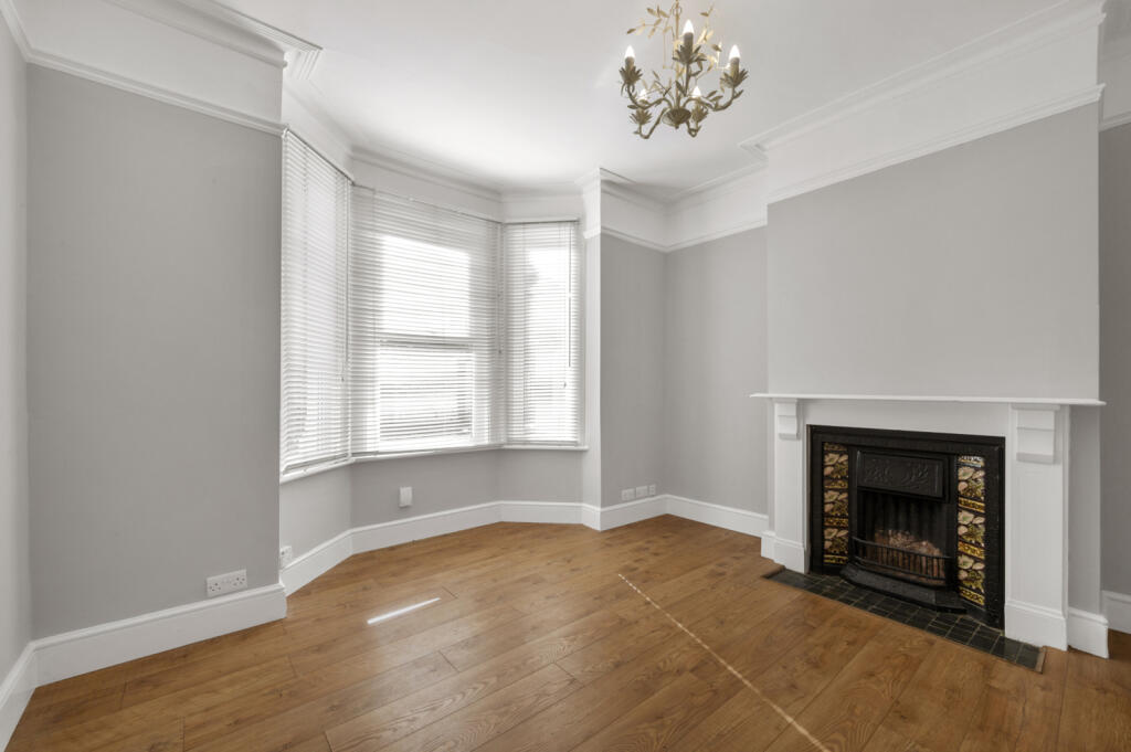 Picture No. 32