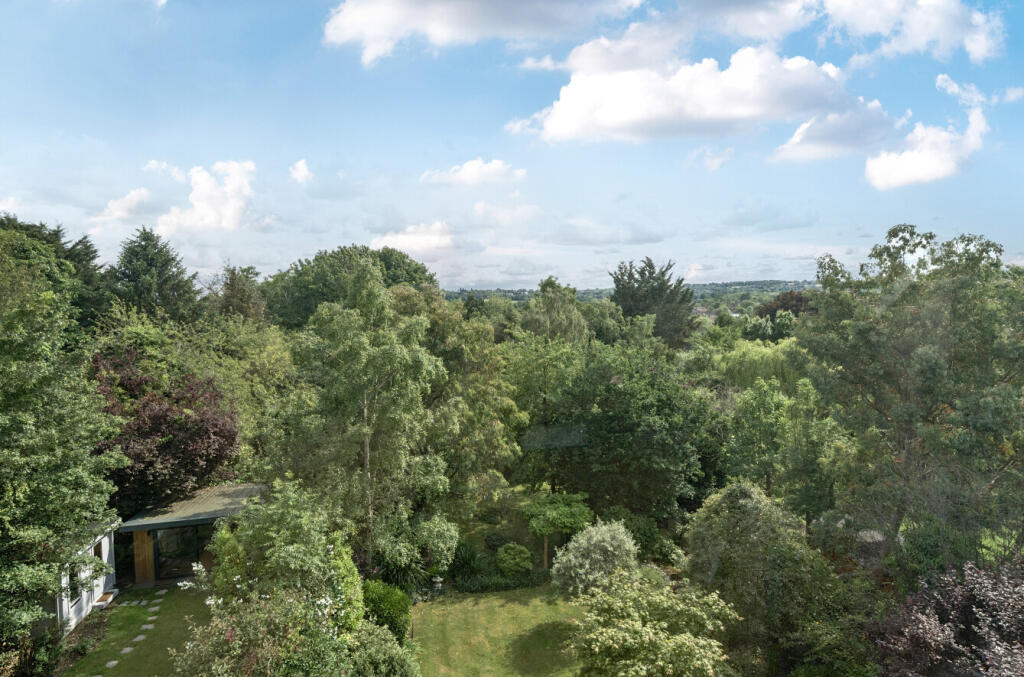 1305343-20-684323...