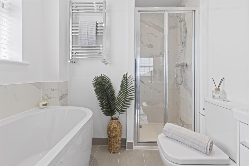 Master Ensuite