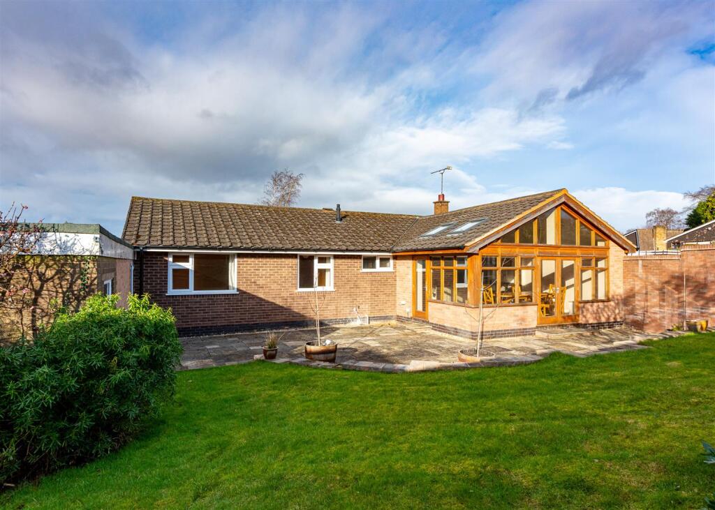 1 Ravensholme-garden3.jpg