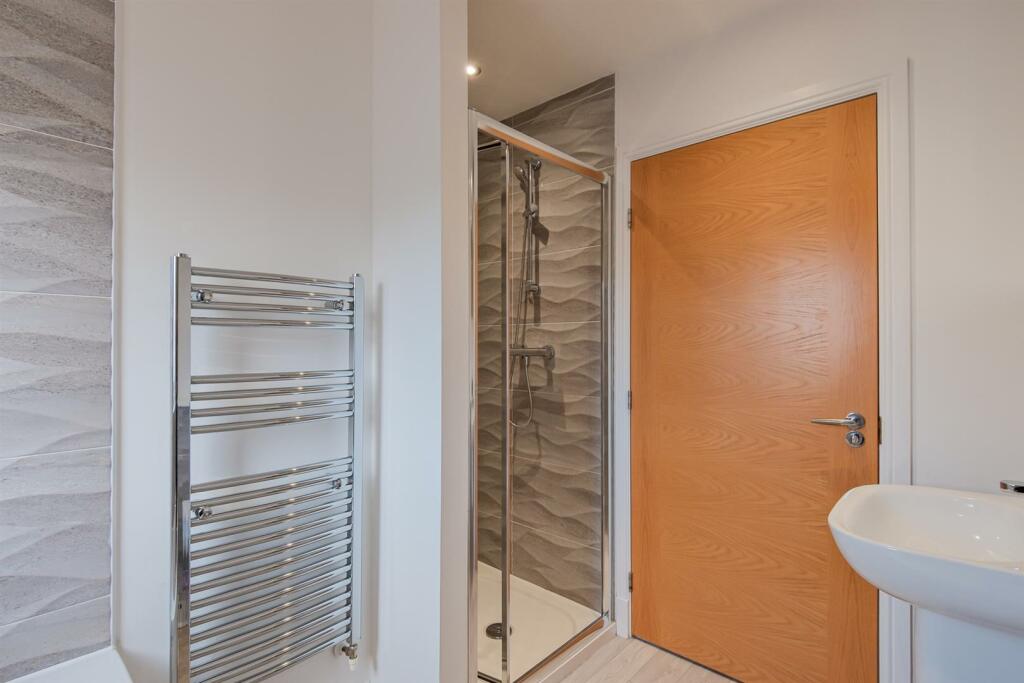 014-5 Curriefield View, Cleland ML1 5GQ.jpg