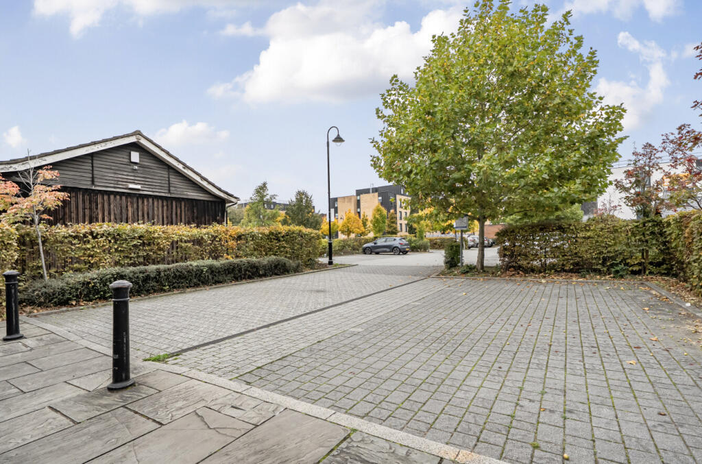 1369097-21-68ee10...