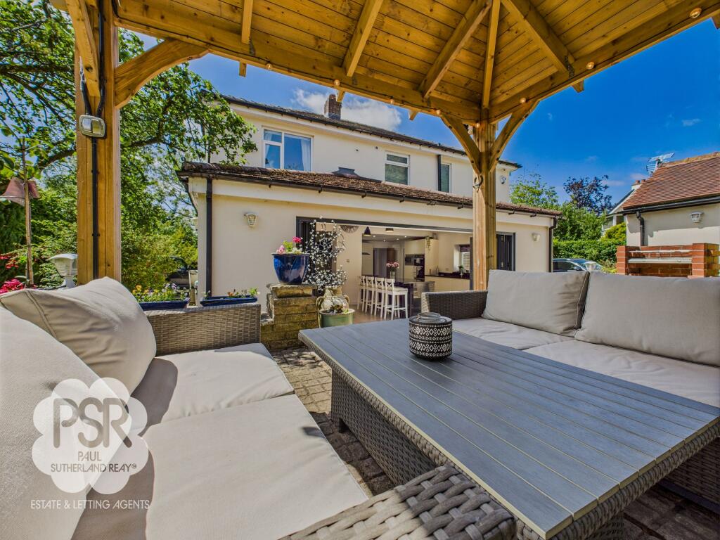 Sheltered Hot Tub and Al Fresco Dining Area