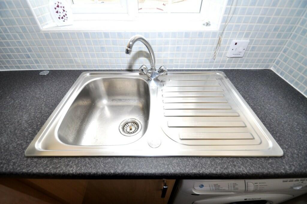 Sink Detail