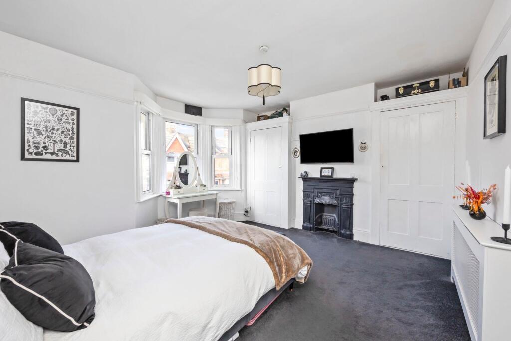 Shelley Road 27 BEDROOM 1.jpeg