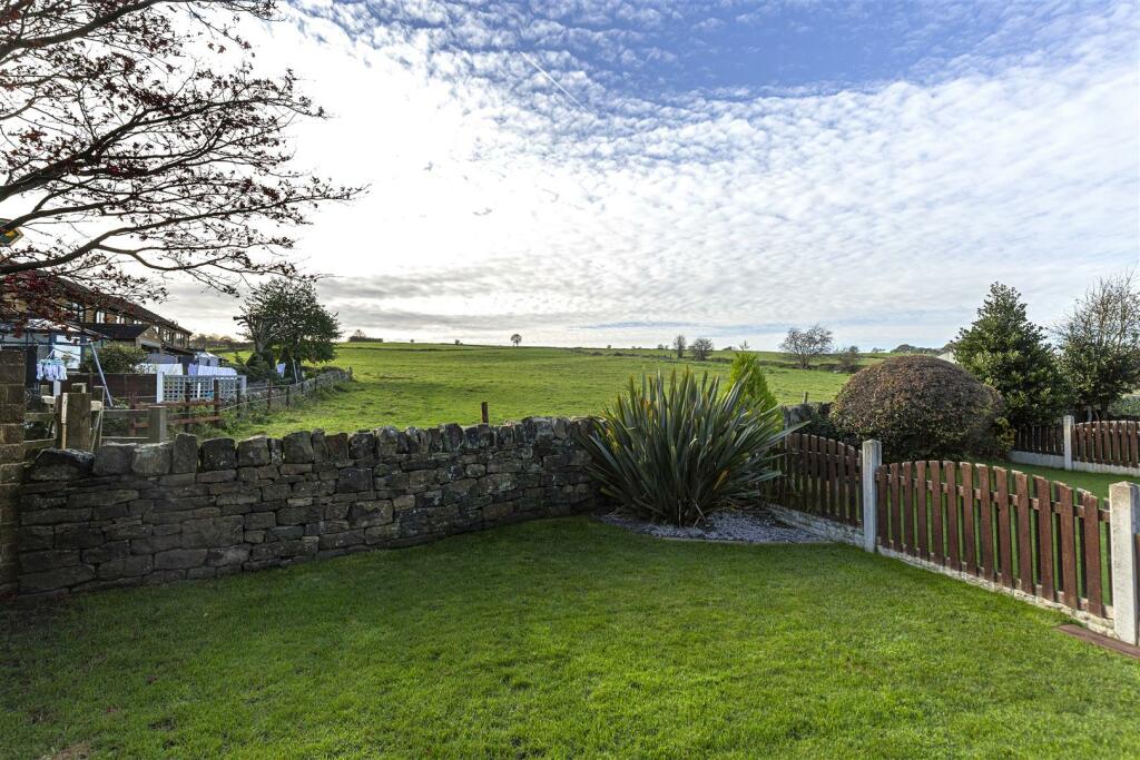 Bramleys Estate Agents - Chadwick Hall Gardens - M