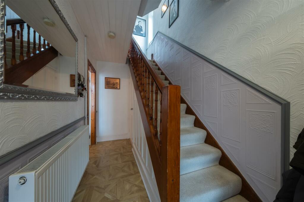 2 Emmett Street-010.jpg