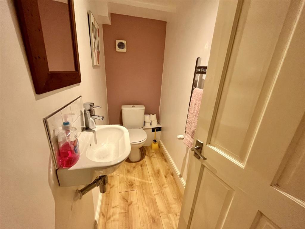 Lower Ground Floor WC.jpg
