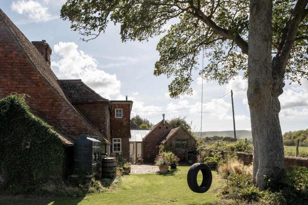 308903 - Fairland, The Street, Selmeston, BN26 ...