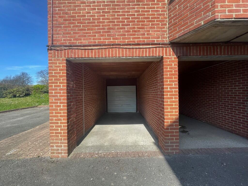 Car Port/Garage