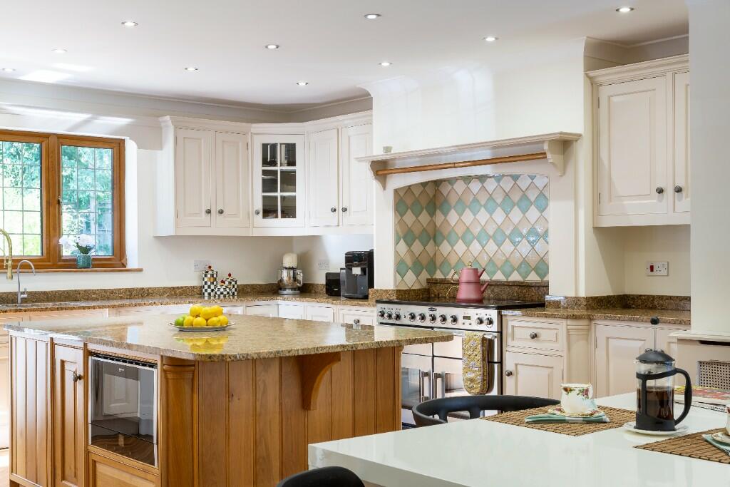 Kitchen breakfast ro