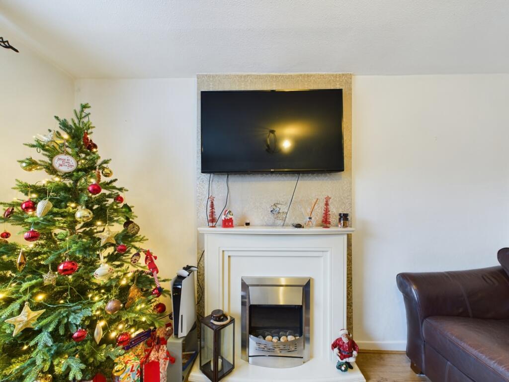 CAM02386G0-PR0101-STILL021