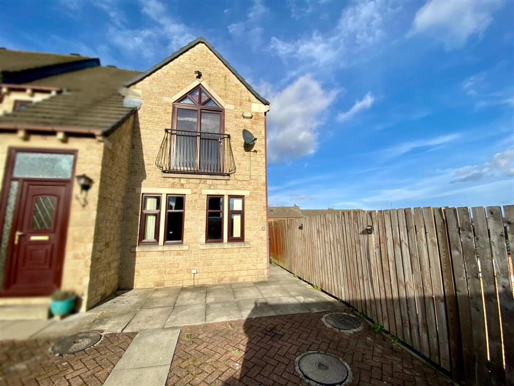 Bramleys Estate Agents - Gordon Court - Shillbank 