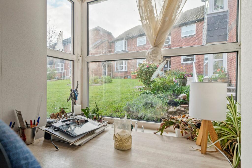 Reception Bay Window