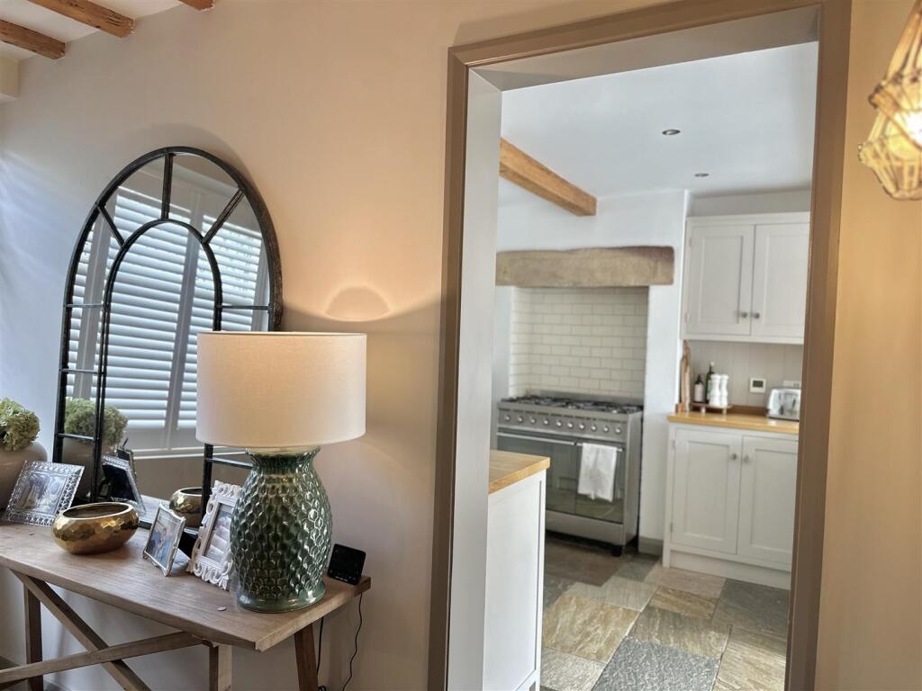 ENTRANCE HALLWAY