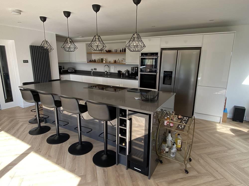 kitchen2.jpg