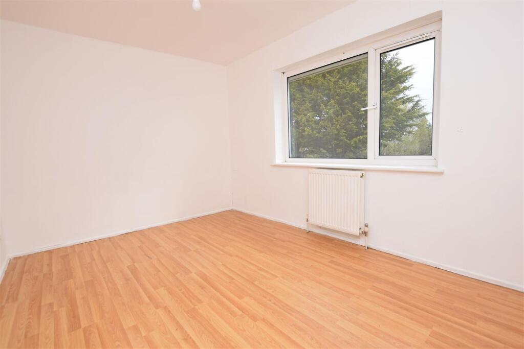 Bedroom 2.JPG