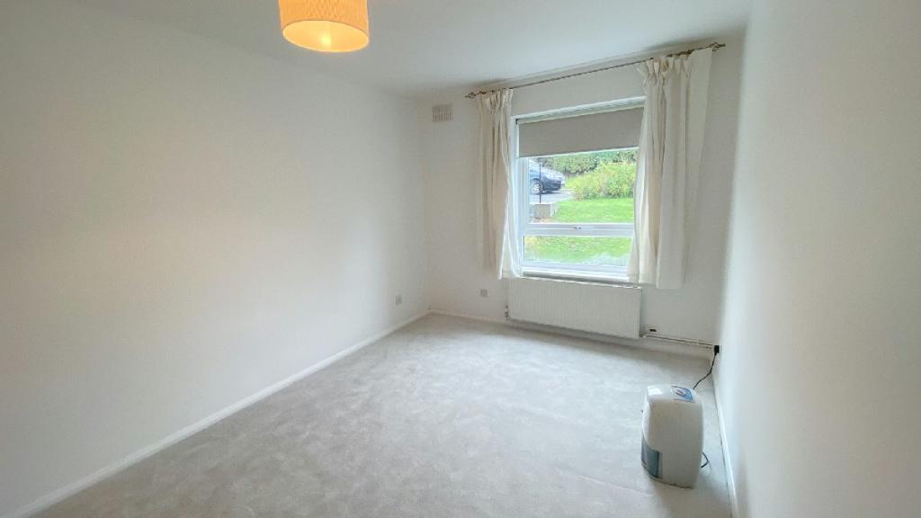 2nd Photo of Bedroom