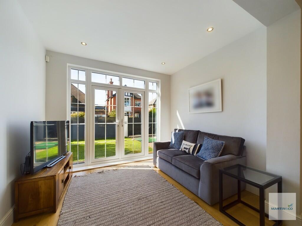 CAM03394G0-PR0174...