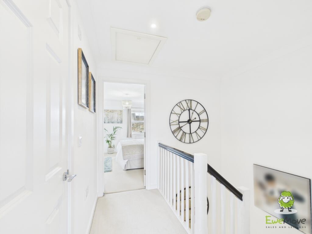 CAM03778G0-PR0191-STILL030