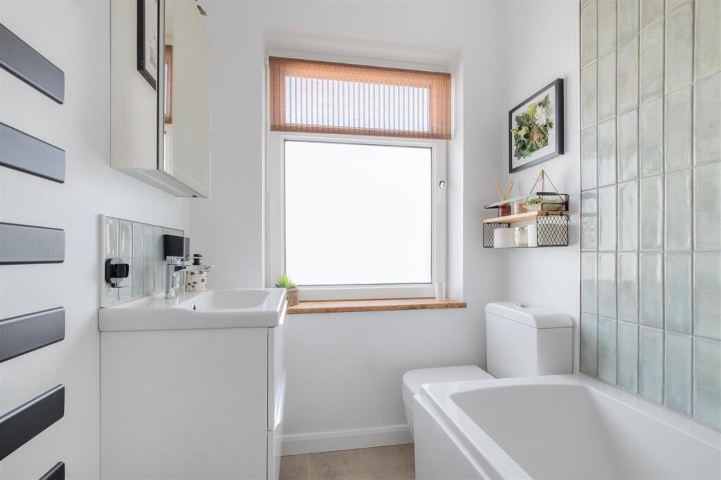 untitled (18 of 24).jpg