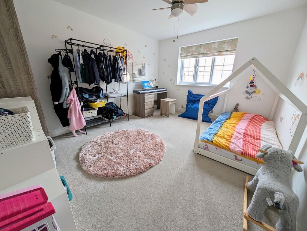 PXL_20251030_1330...