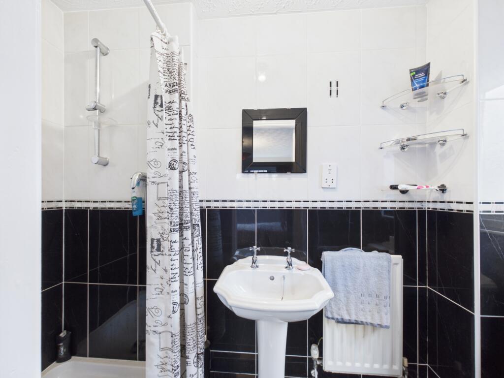 Ensuite Shower Room