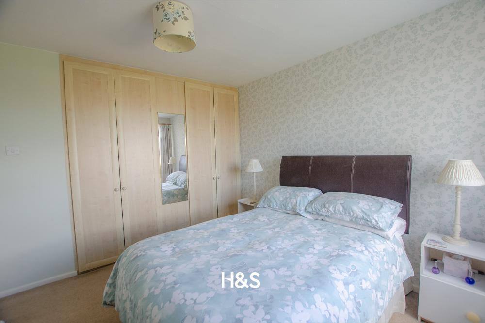 51 mollington crescent - bedroom 2..jpg