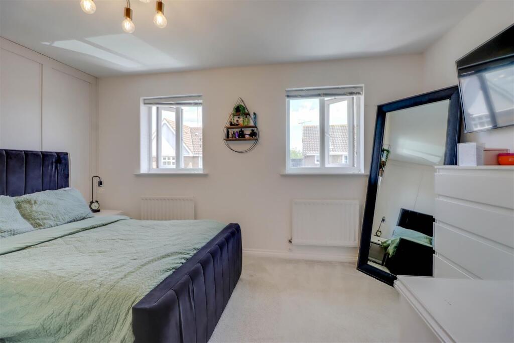 12 DENHAM VALE-3.jpg