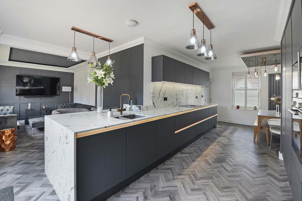 Kitchen/Diner/Family Room