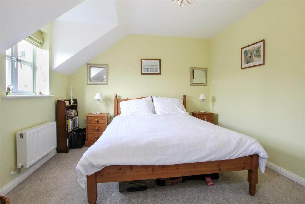Bedroom-1.4-.jpg