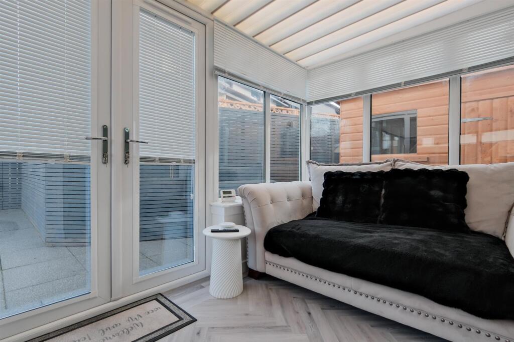 027-20 John Murray Court, Motherwell, ML1 2QW.jpg