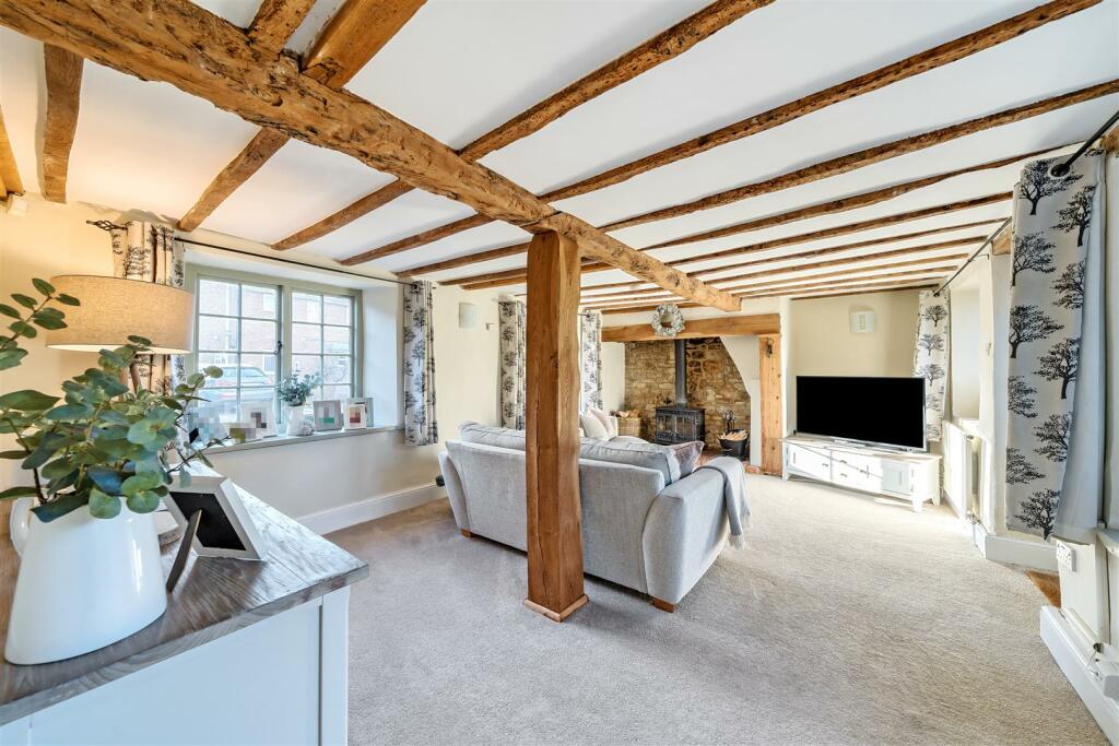 Thatch Cottage, Paulerspury