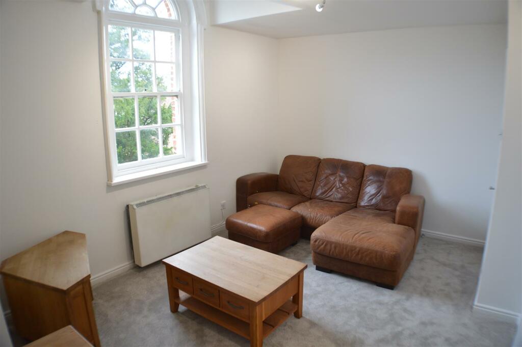 flat 9 scorton (8).JPG