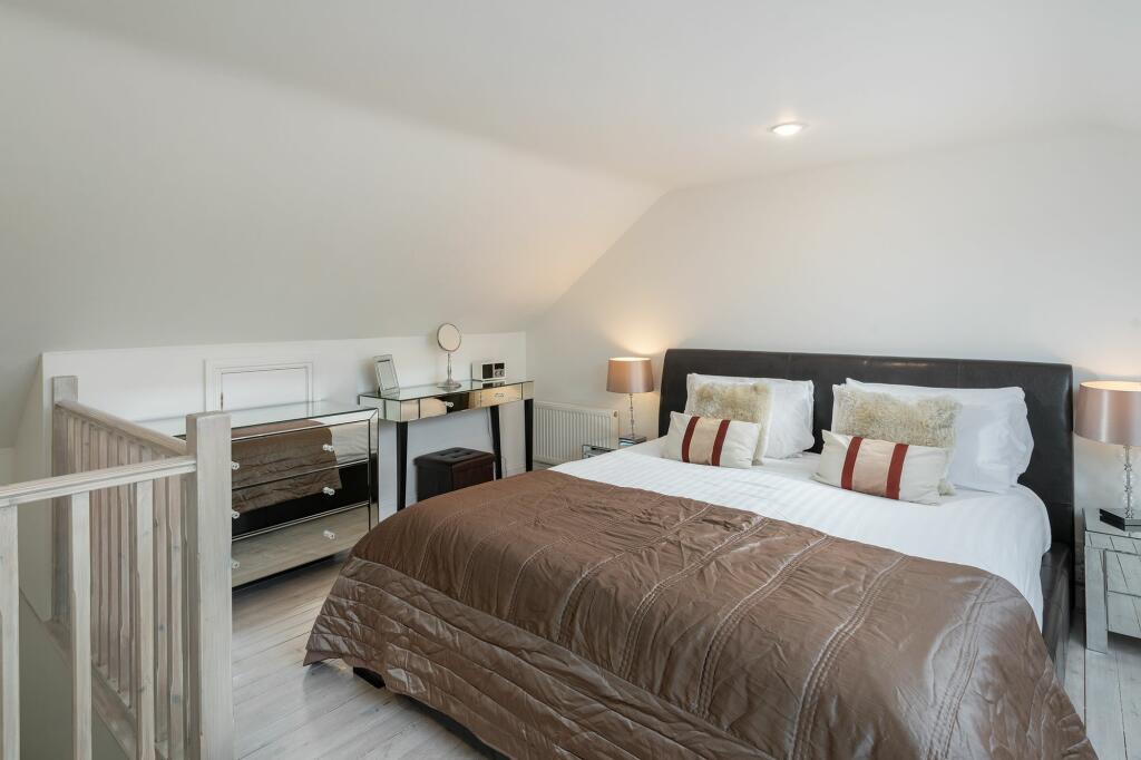 16 Dartmouth House, Dartmouth Mezzanine