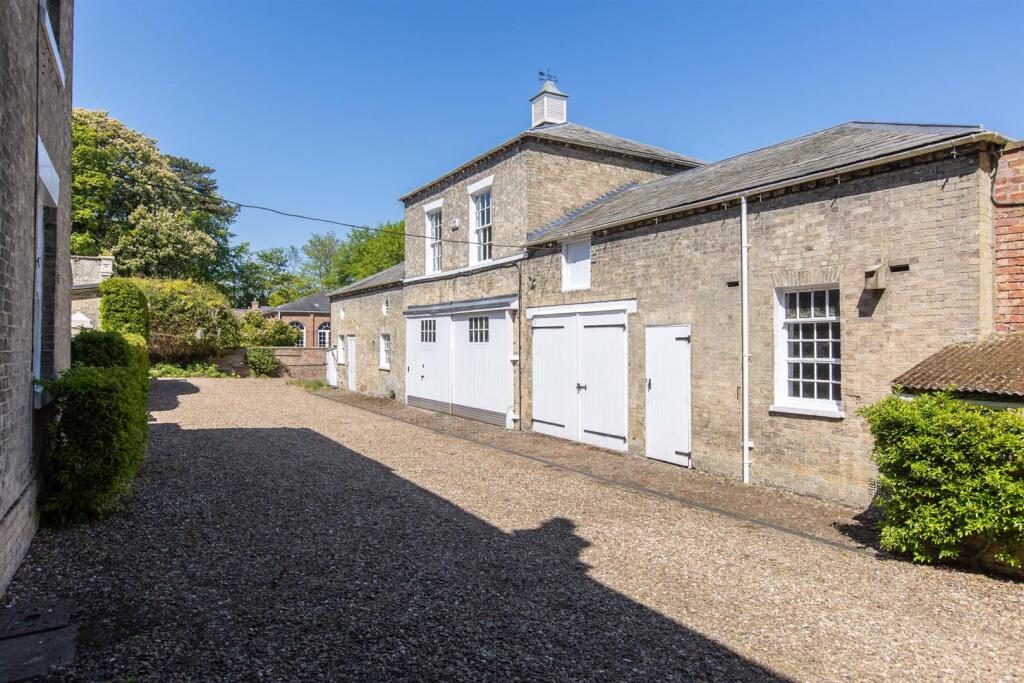 Coach House