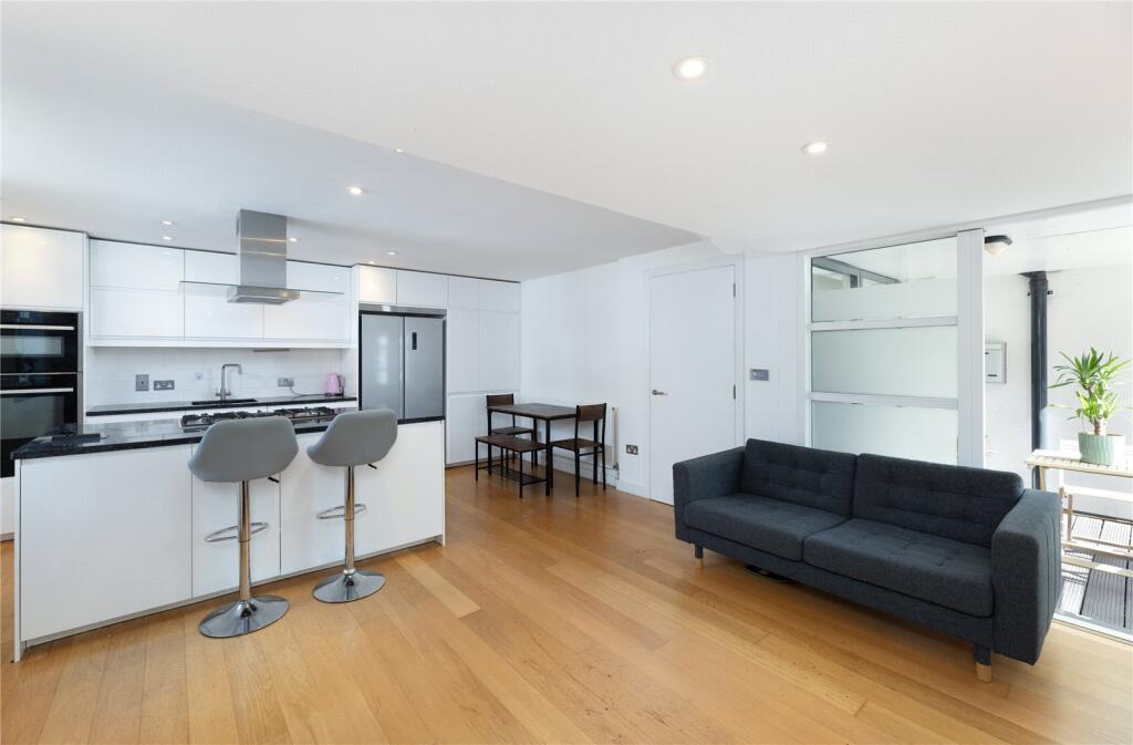 Reception/Kitchen