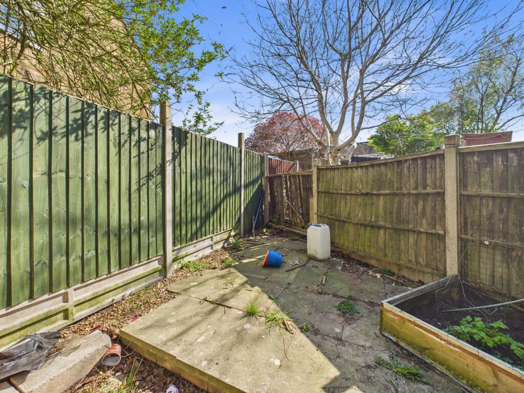CAM05192G0-PR0046-STILL013