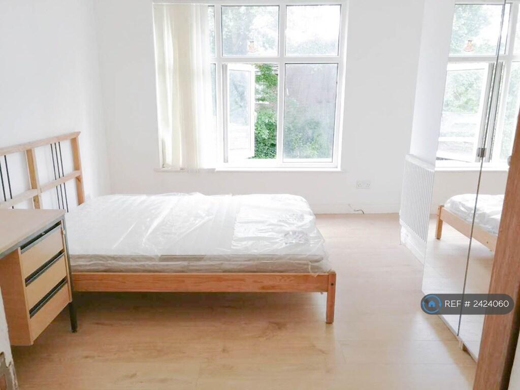 Room4