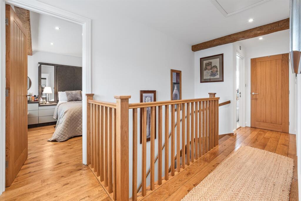 10 Shottery Green-22.jpg