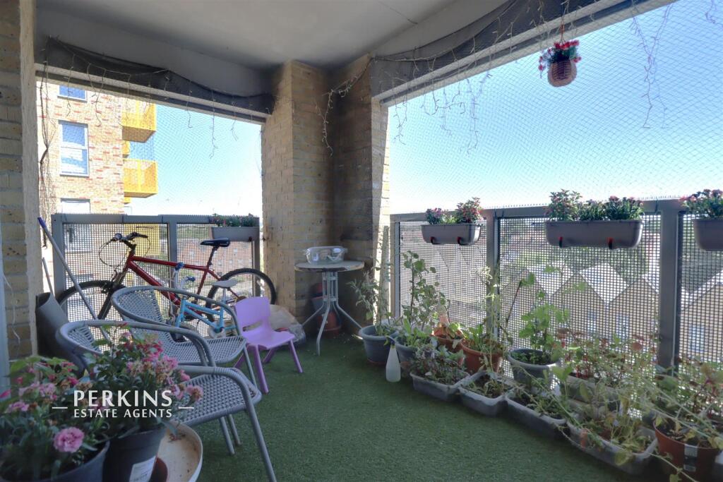 BALCONY.jpg