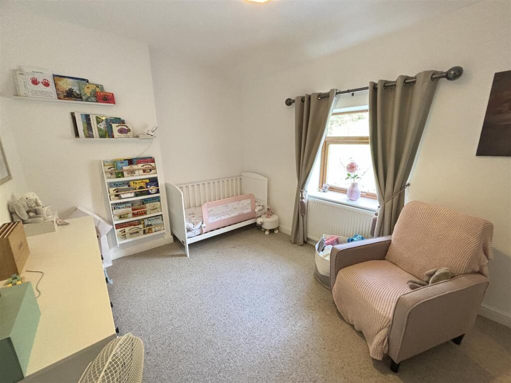 Bedroom.JPG