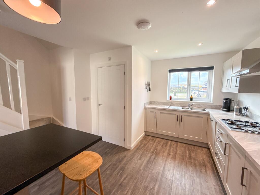 Breakfasting Kitchen